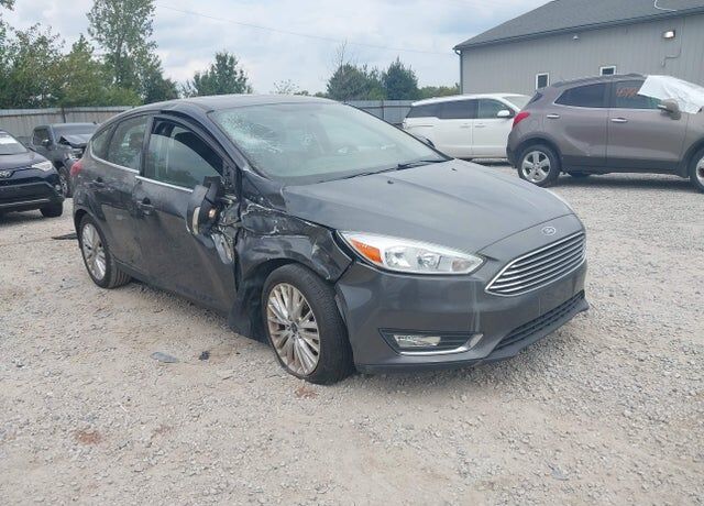 2017 FORD Focus