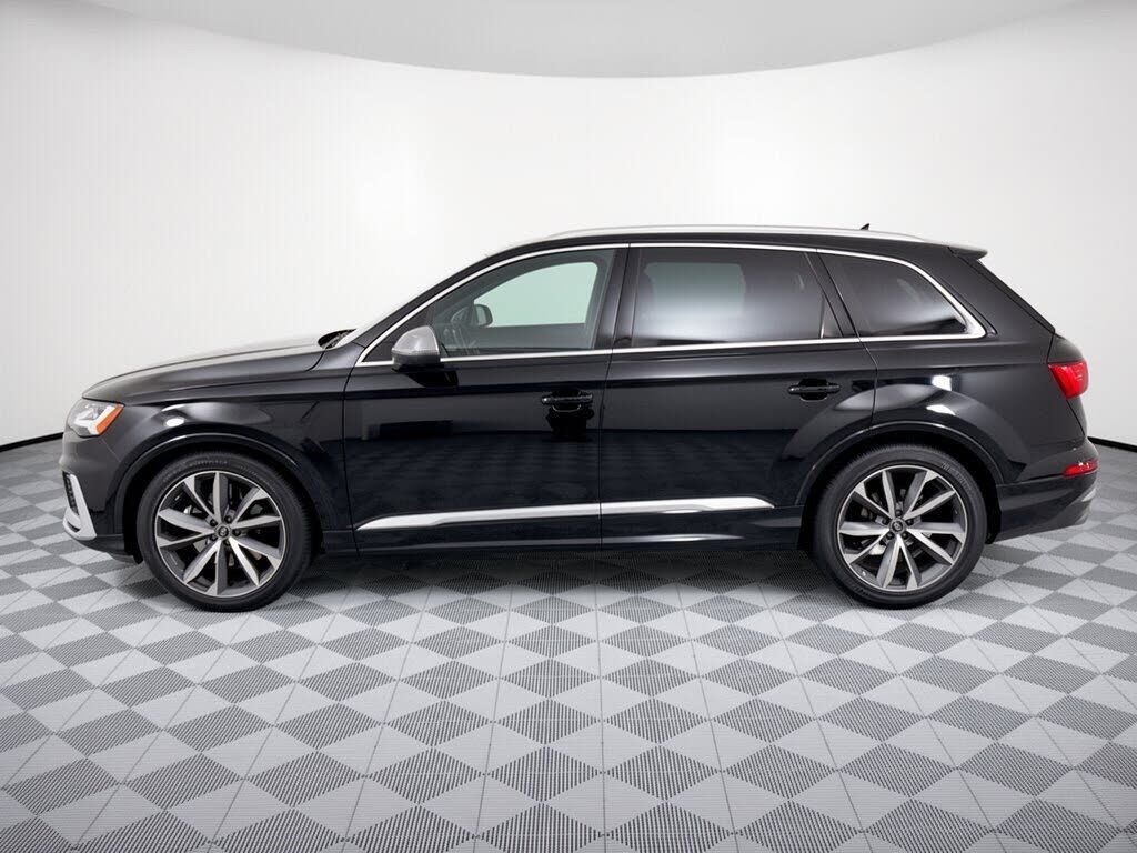 2023 Audi SQ7