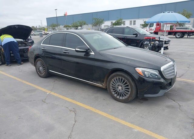 2015 MERCEDES-BENZ C-Class