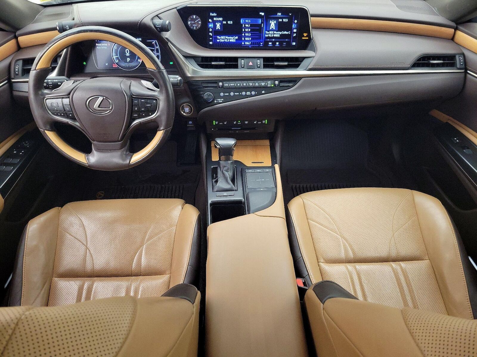 2019 LEXUS ES