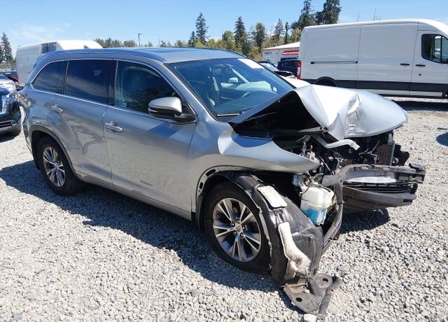 2015 TOYOTA Highlander