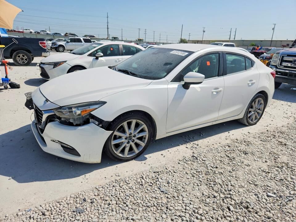 2017 MAZDA Mazda3