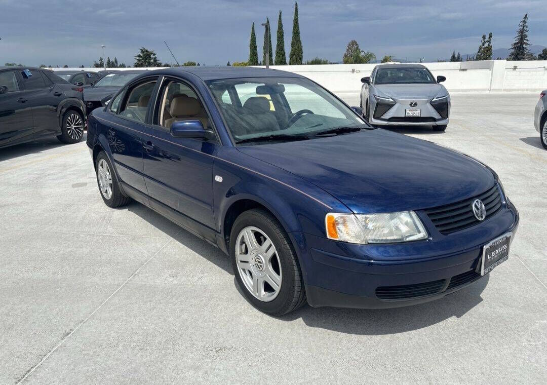 2000 VOLKSWAGEN Passat
