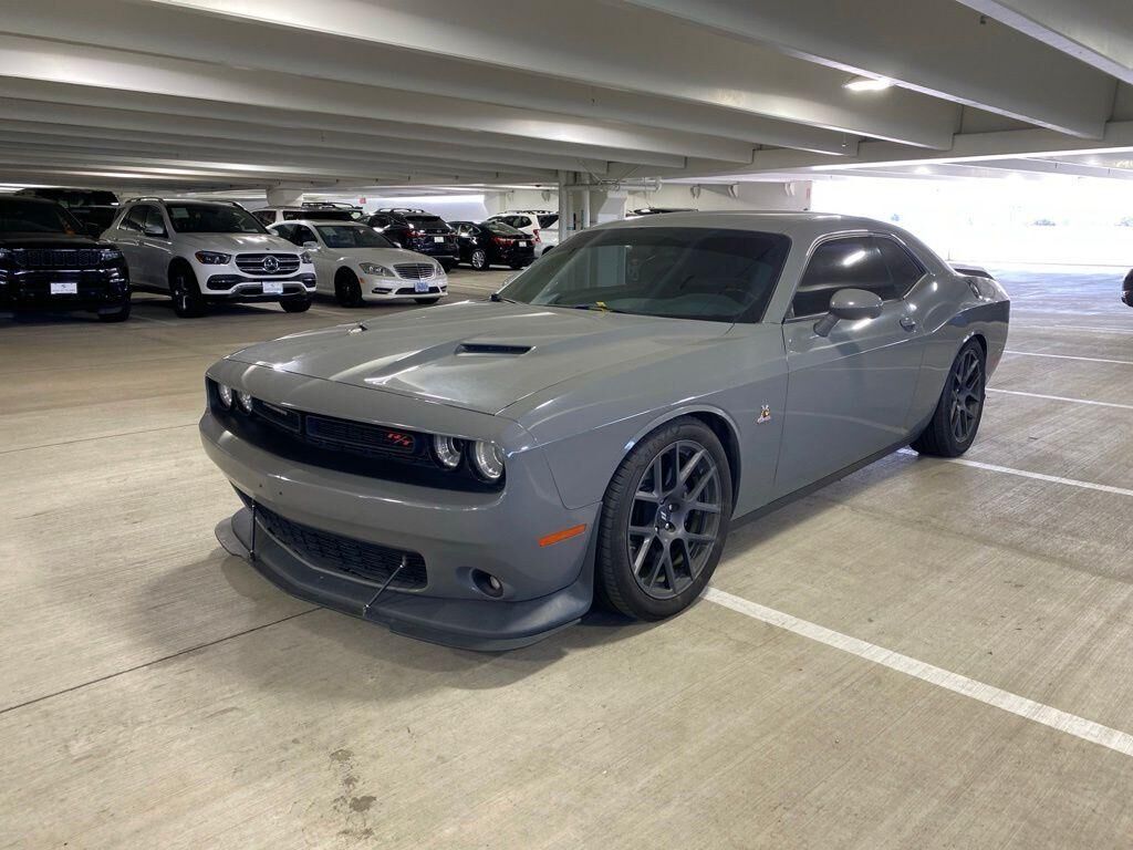 2017 DODGE Challenger