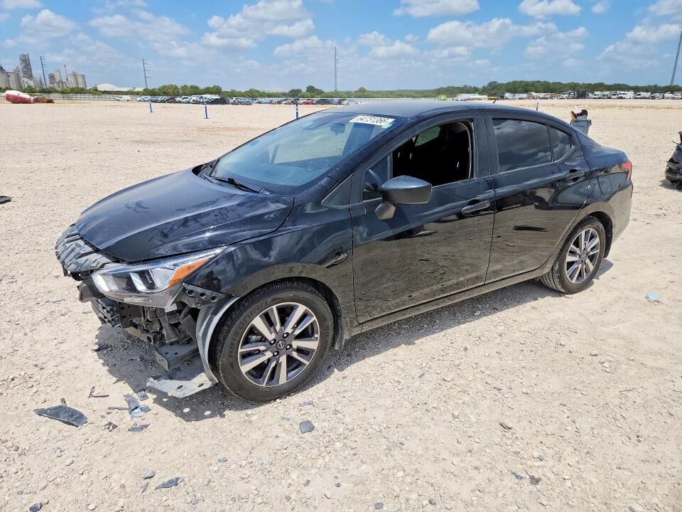 2023 NISSAN Versa