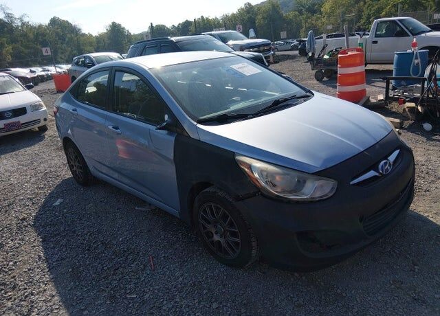2013 HYUNDAI Accent