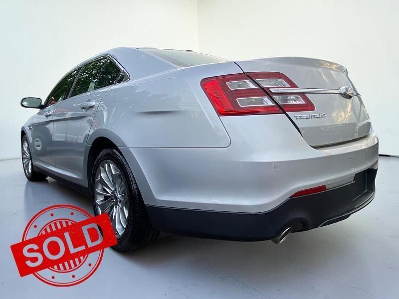 2013 FORD Taurus