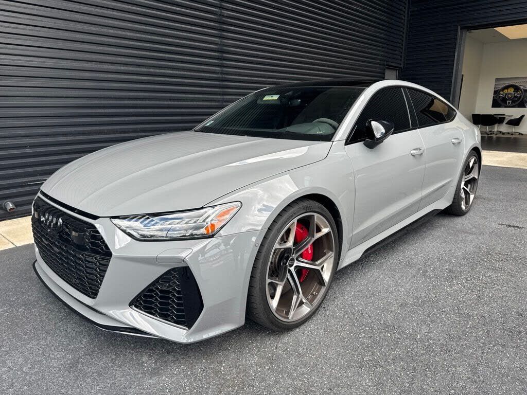 2025 AUDI RS 7