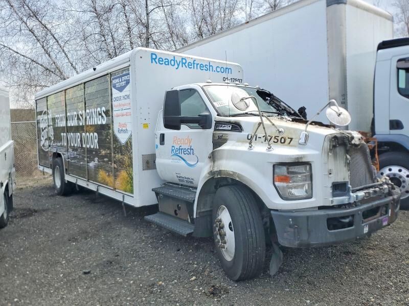2017 FORD F-750