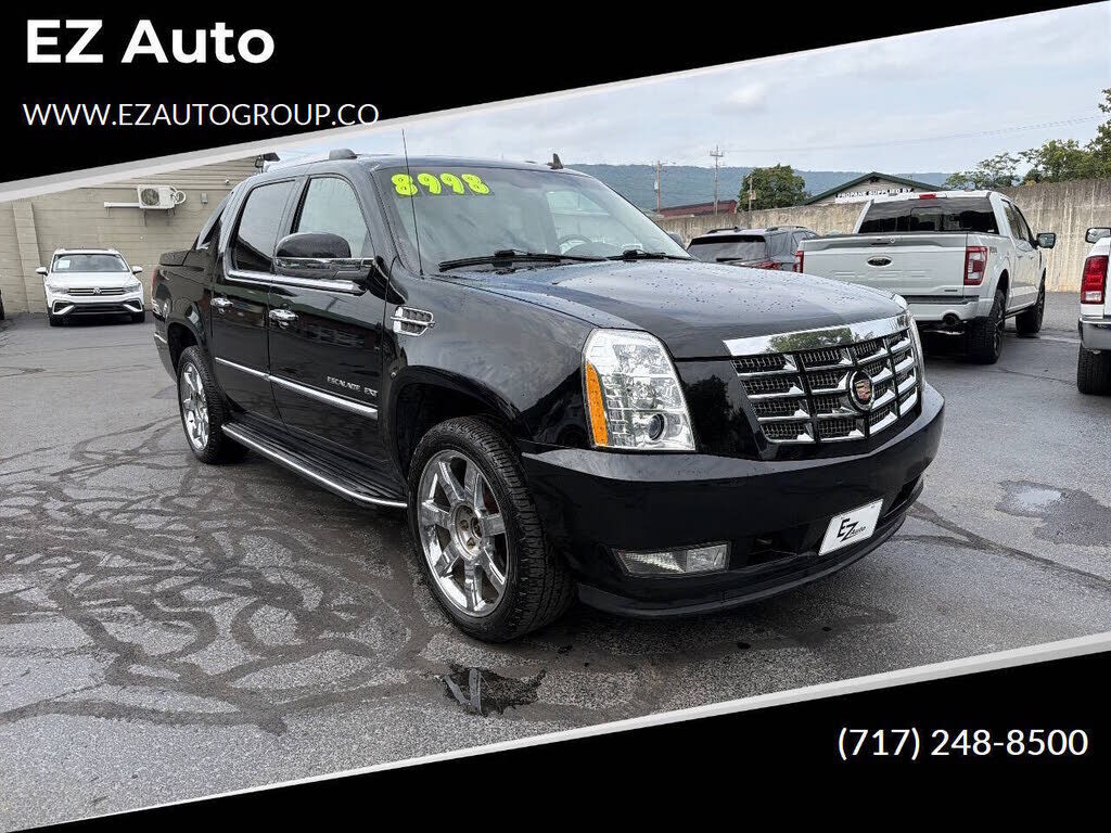 2011 CADILLAC Escalade