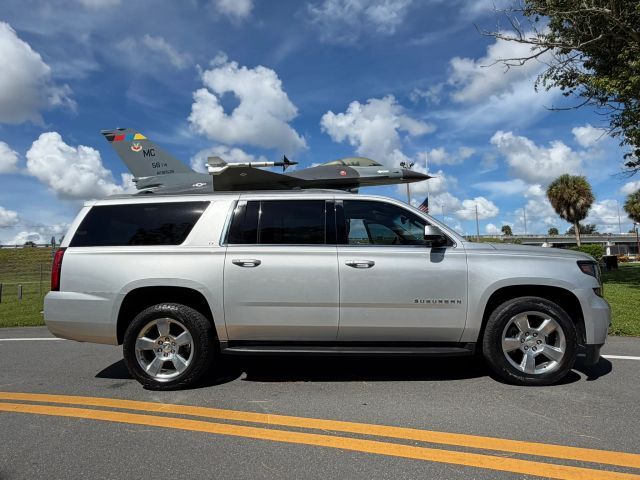 2017 CHEVROLET Suburban