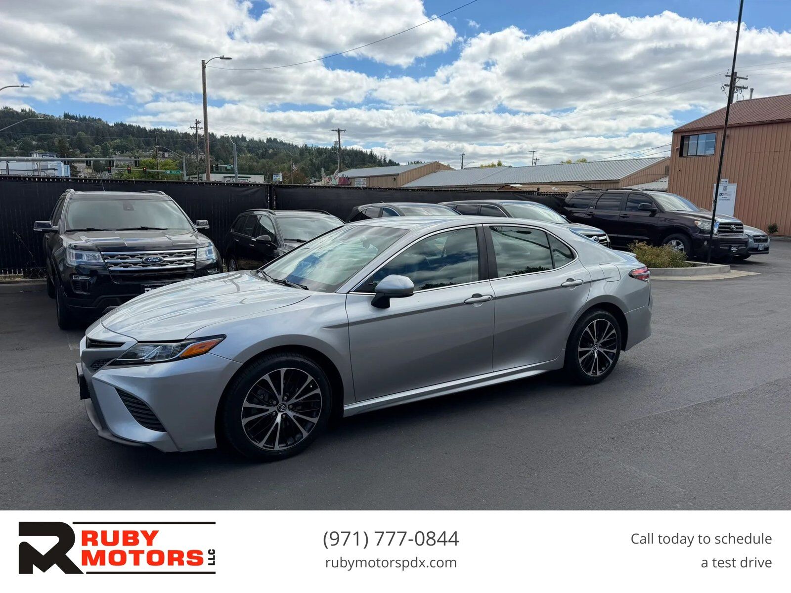 2018 TOYOTA Camry