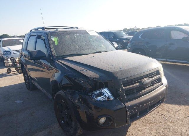 2011 FORD Escape