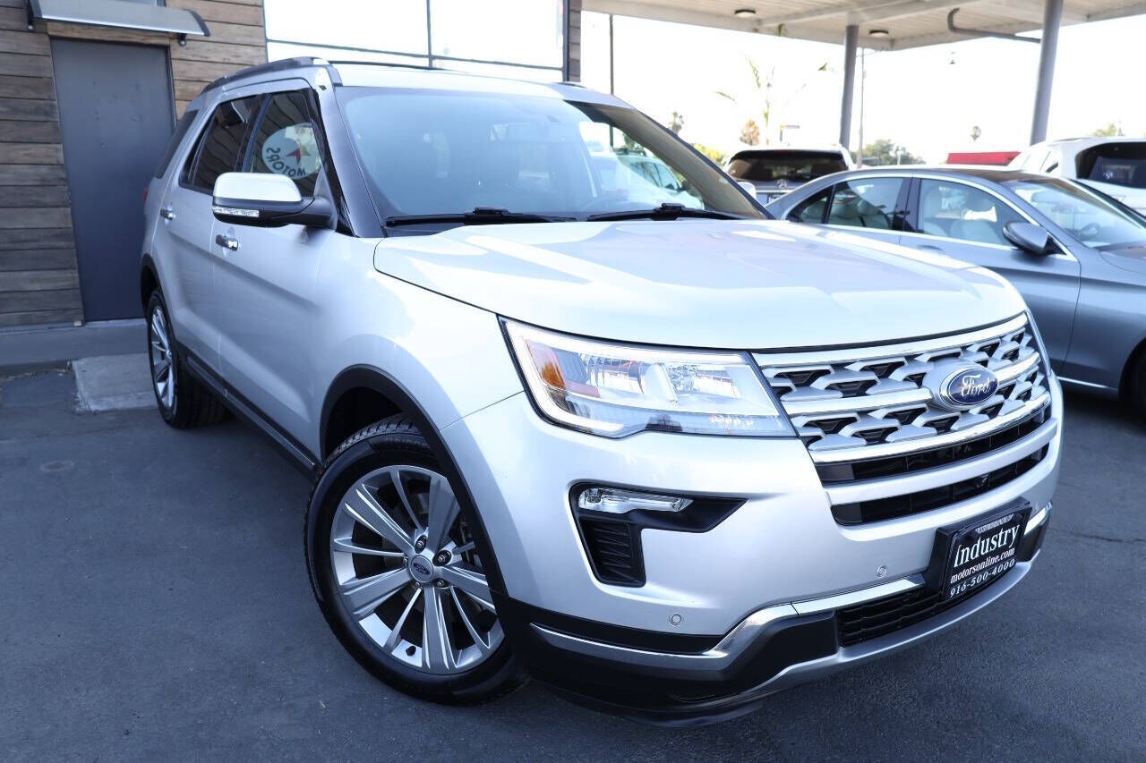 2018 FORD Explorer