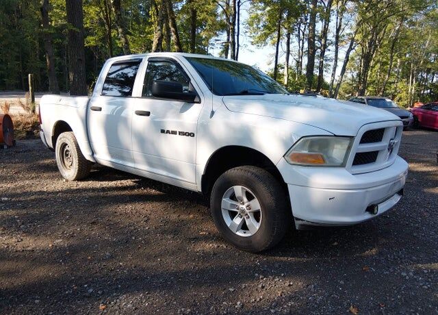 2012 DODGE Ram
