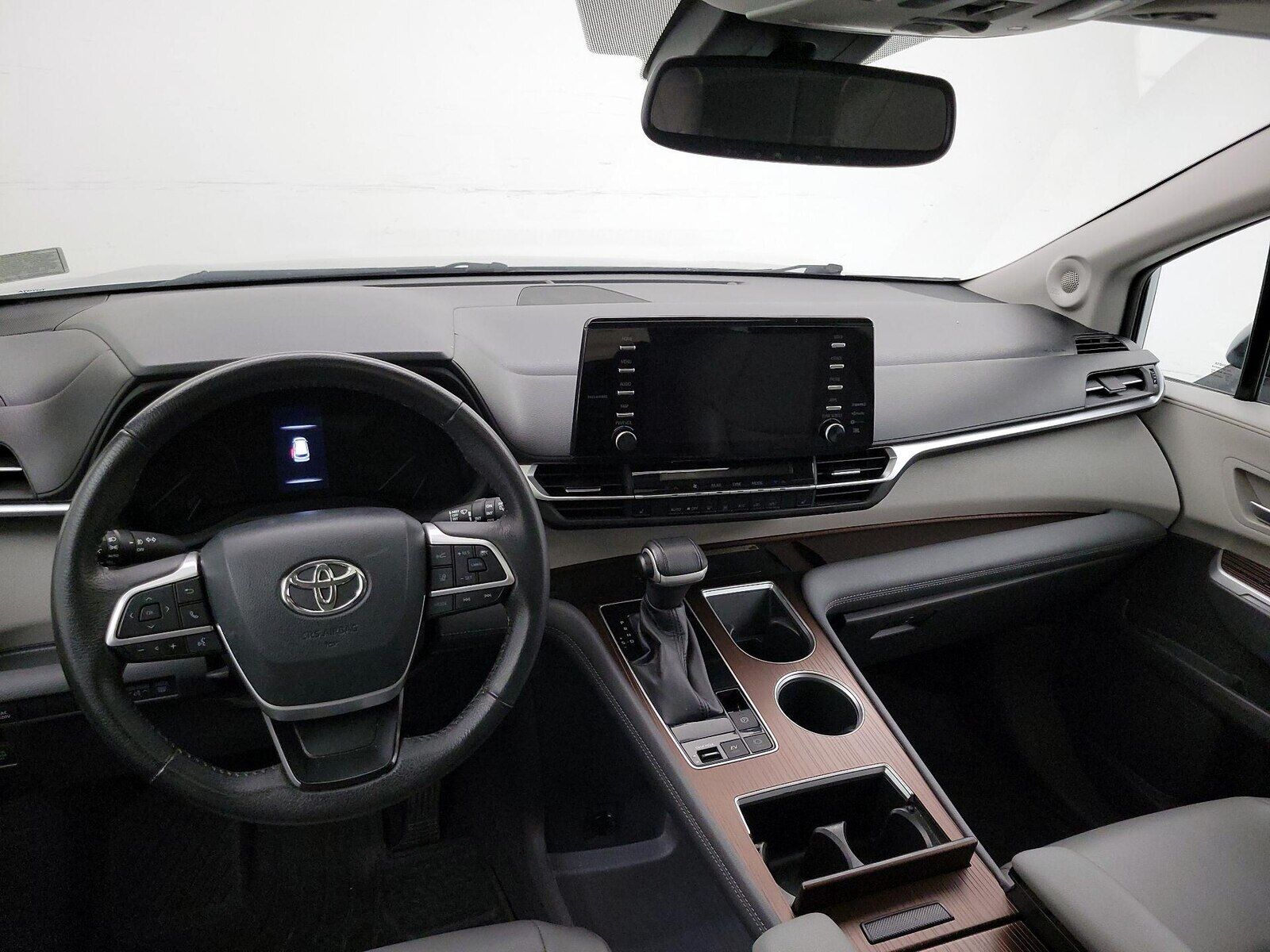 2022 TOYOTA Sienna