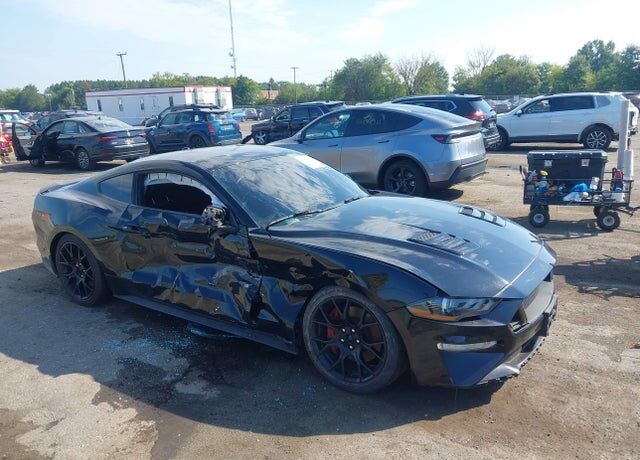 2019 FORD Mustang