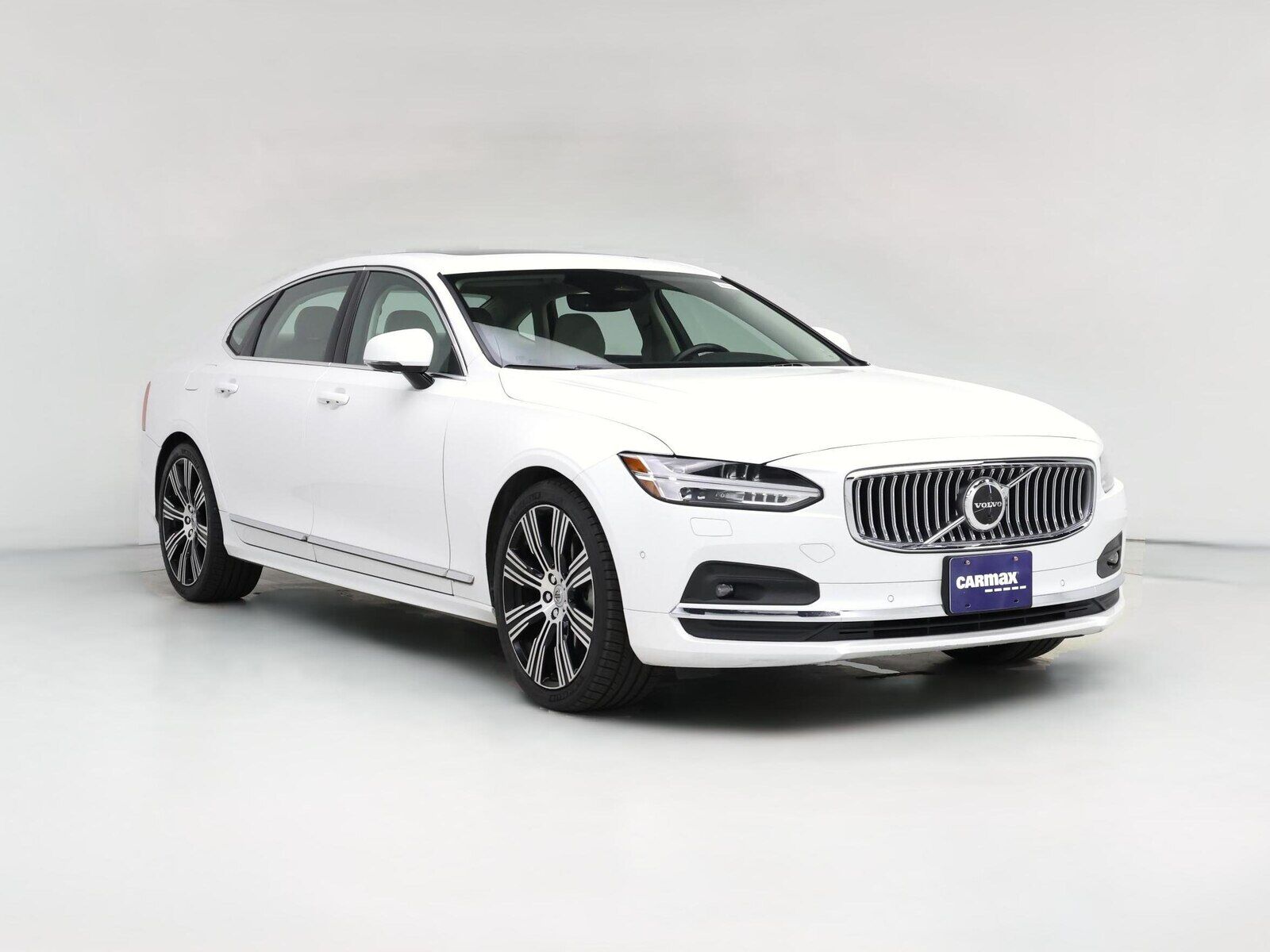 2023 VOLVO S90