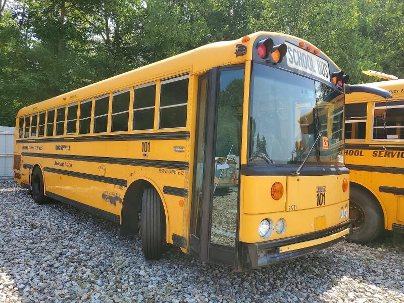 2012 THOMAS BUILT HDX