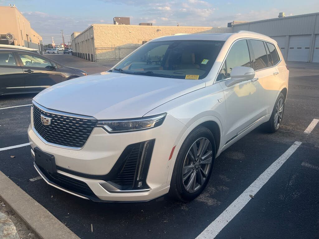 2020 CADILLAC XT6