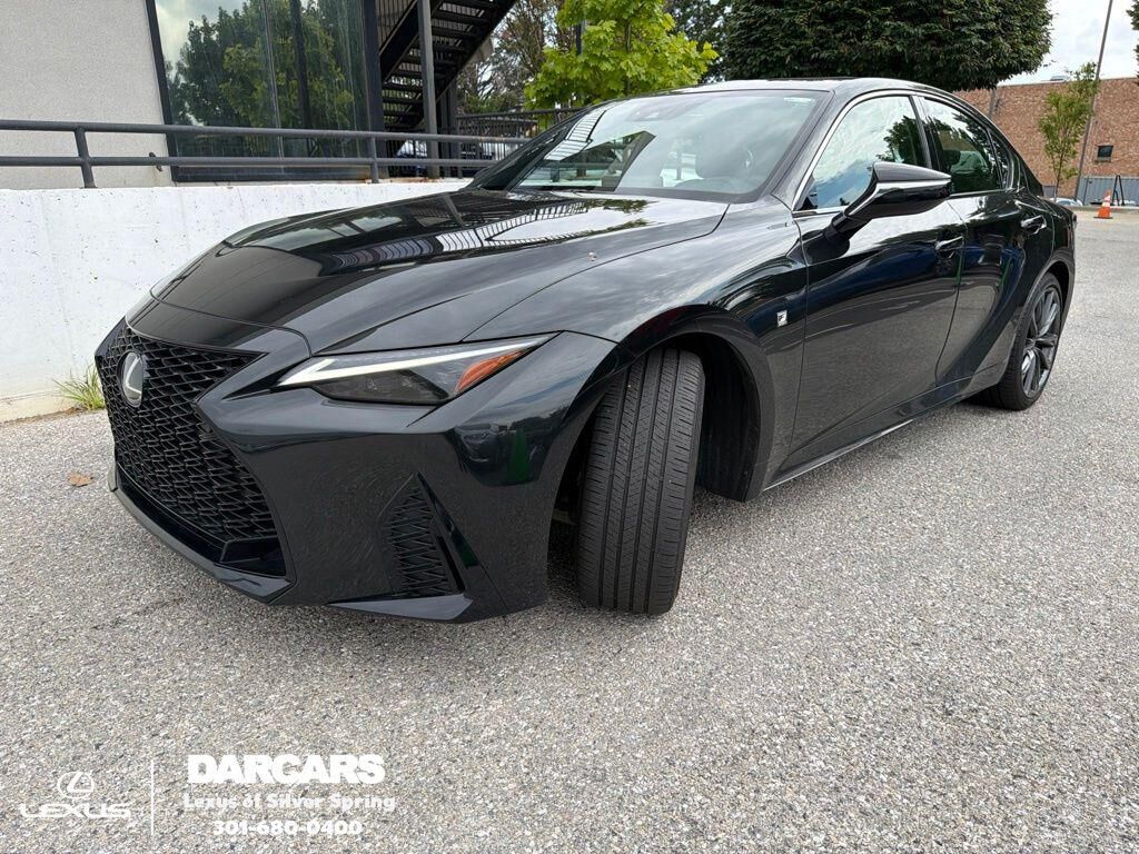 2023 LEXUS IS