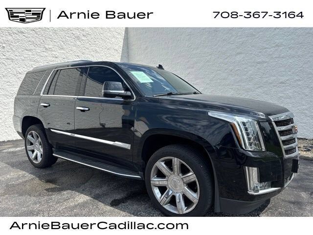 2017 CADILLAC Escalade