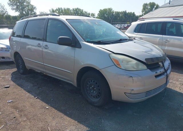 2004 TOYOTA Sienna