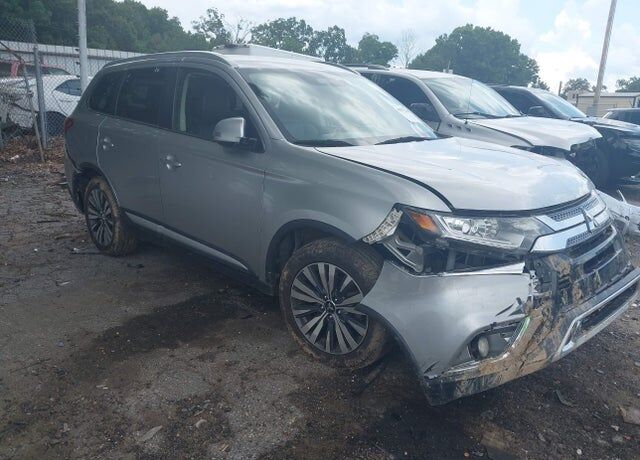 2020 MITSUBISHI Outlander