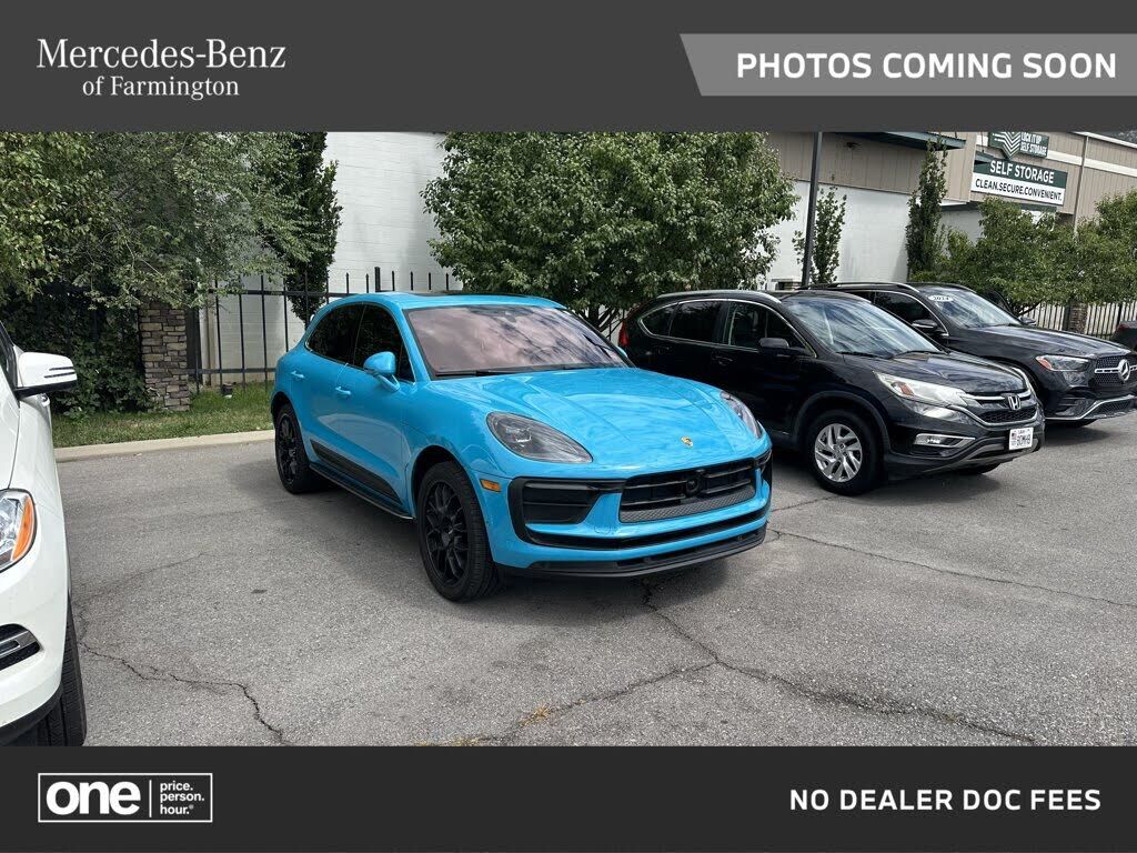 2023 PORSCHE Macan