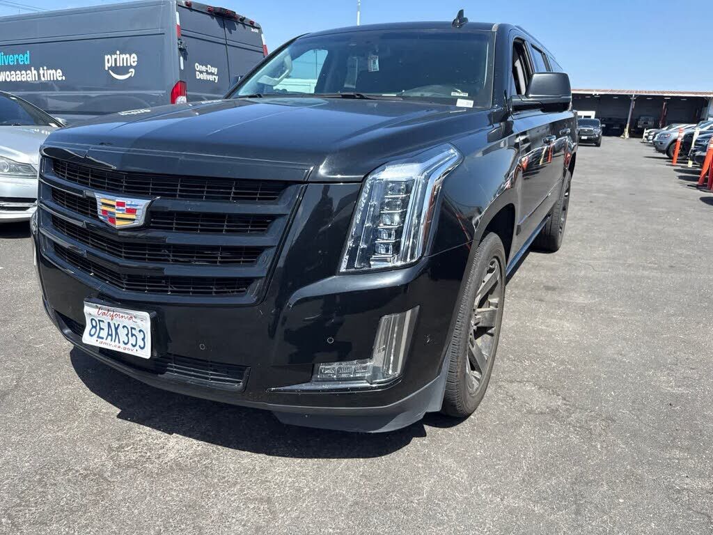 2018 CADILLAC Escalade ESV