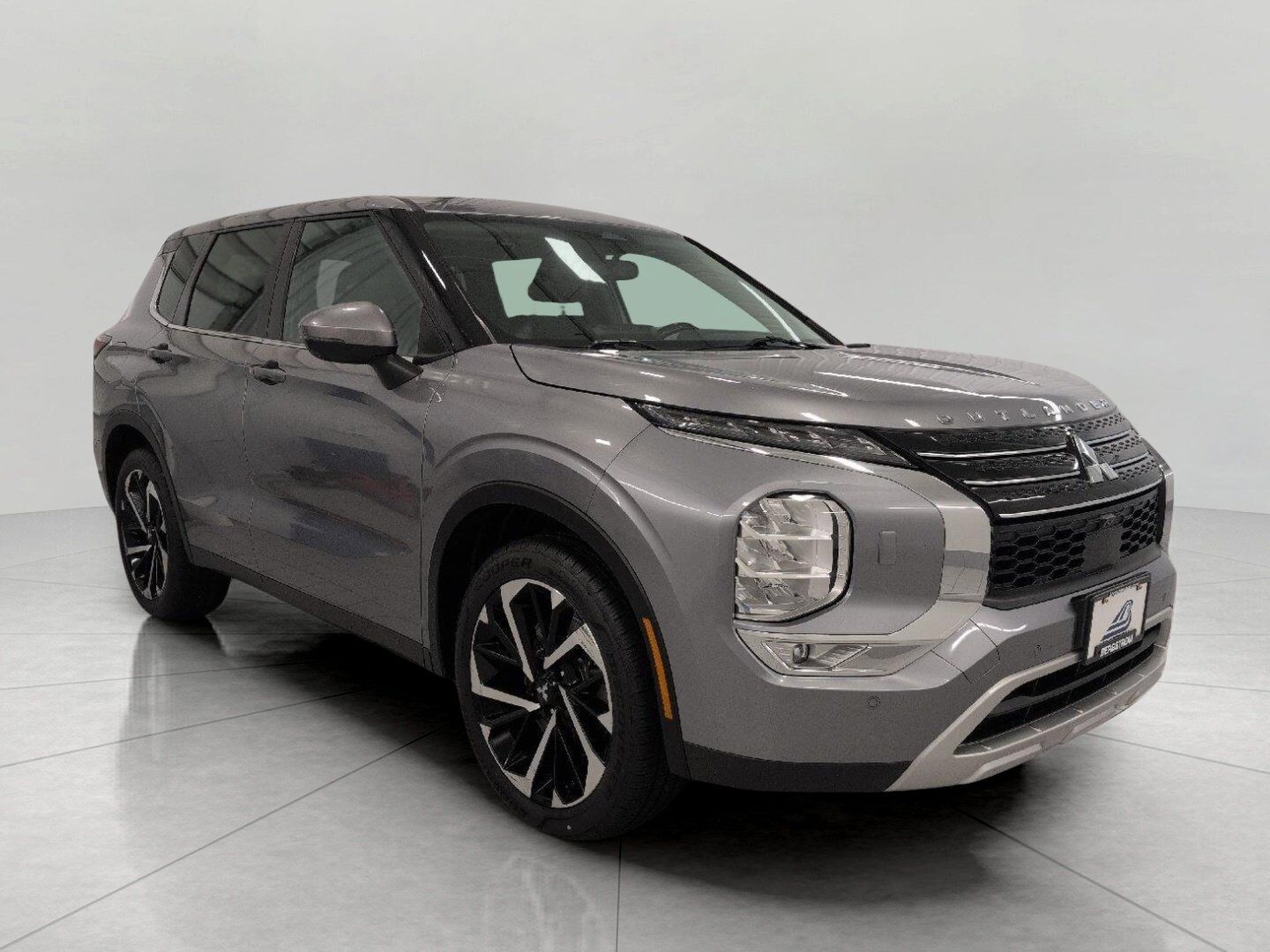 2023 MITSUBISHI Outlander