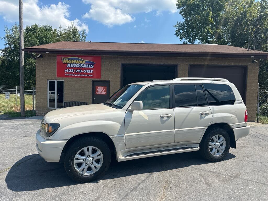 2004 LEXUS LX