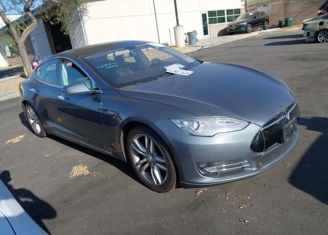 2013 TESLA Model S