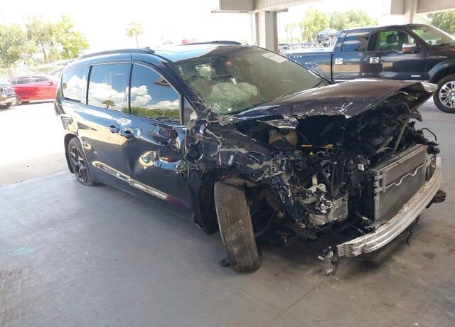 2019 CHRYSLER Pacifica