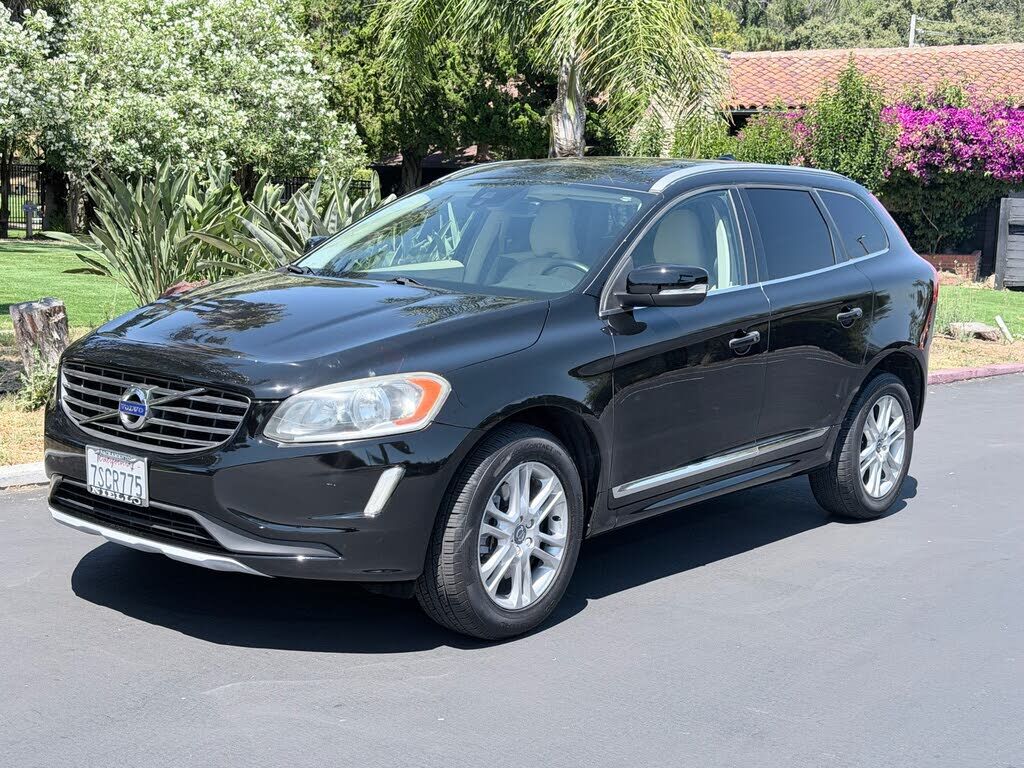 2016 VOLVO XC60