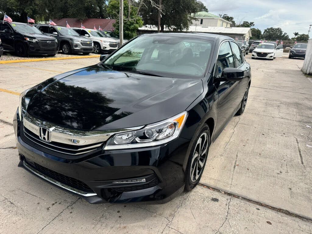 2017 HONDA Accord