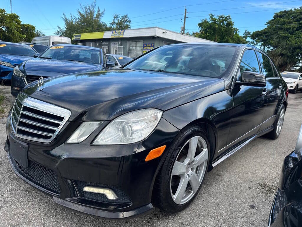 2011 MERCEDES-BENZ E-Class