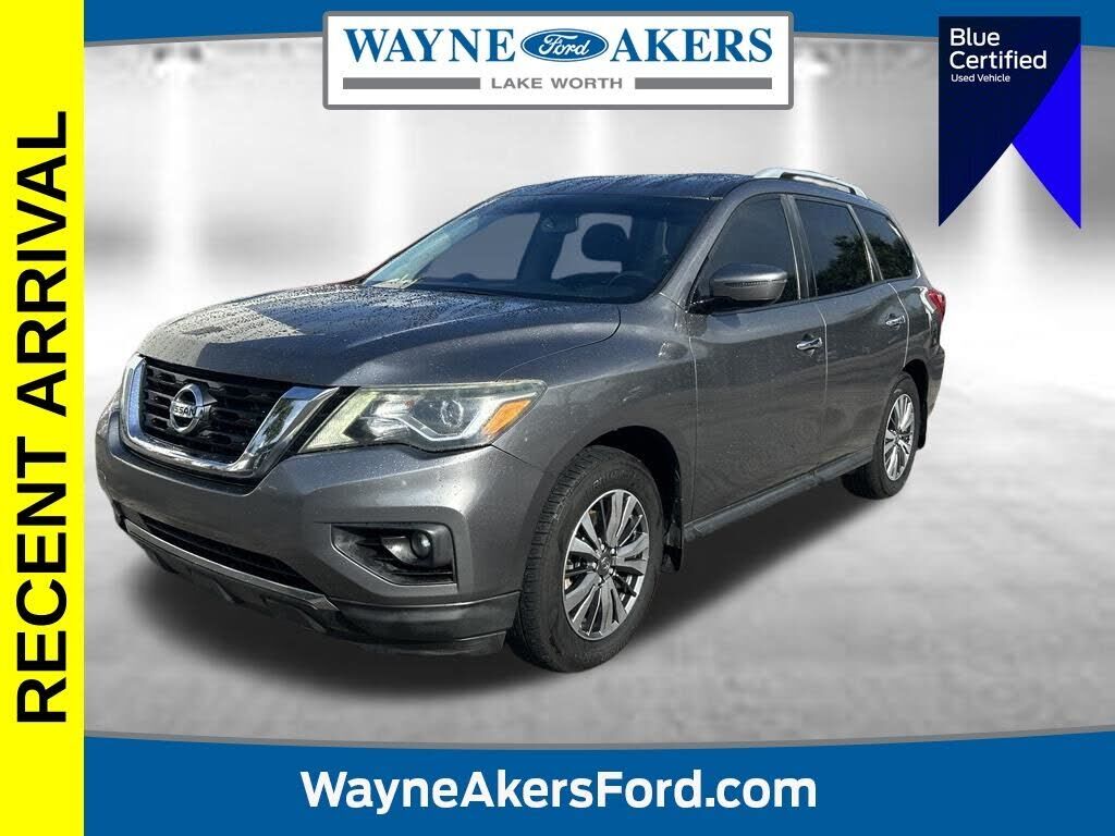 2017 NISSAN Pathfinder