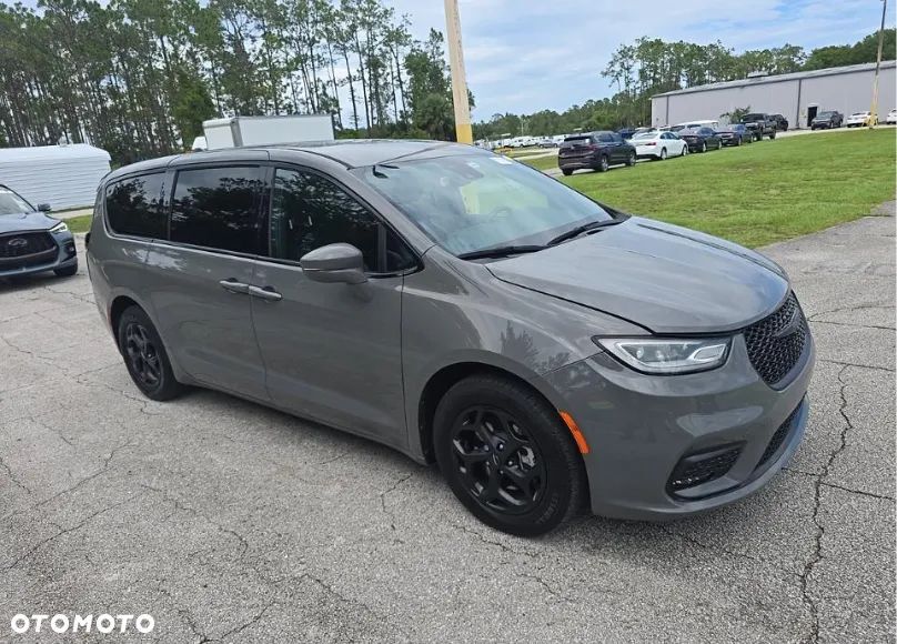 2022 CHRYSLER Pacifica