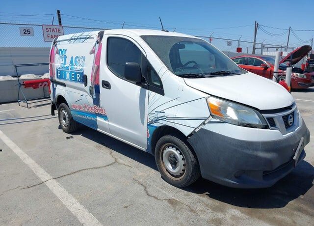 2014 NISSAN NV200