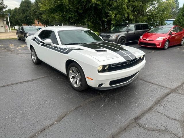 2017 DODGE Challenger