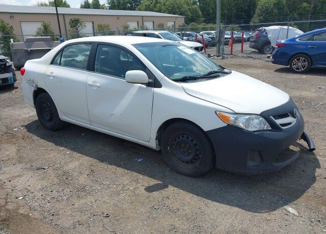 2011 TOYOTA Corolla