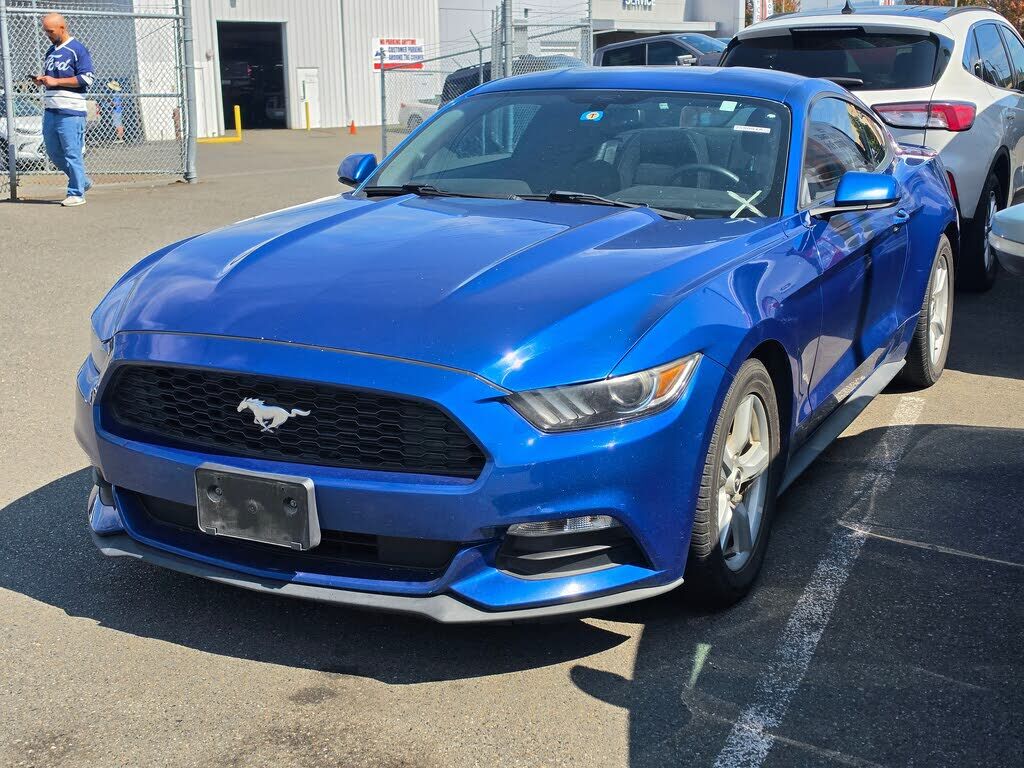 2017 FORD Mustang