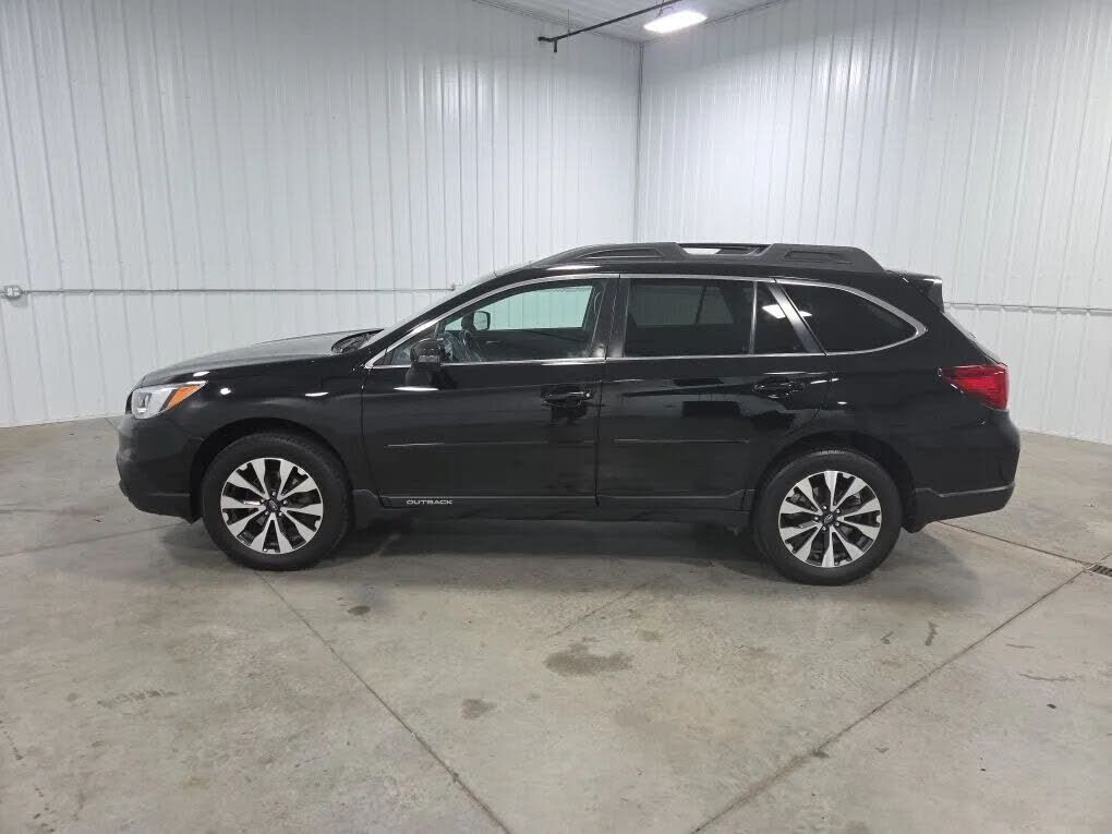2017 SUBARU Outback