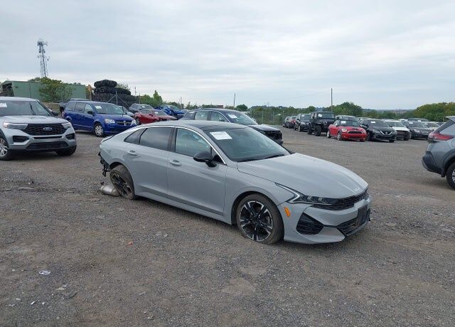 2022 KIA K5