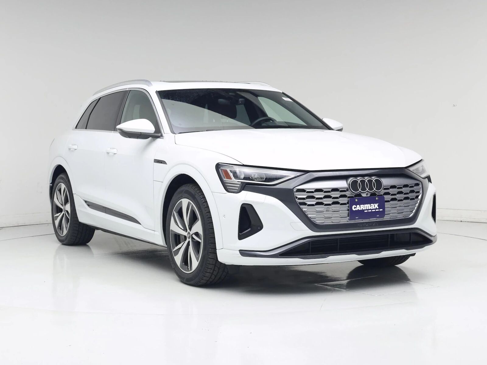 2024 Audi Q8