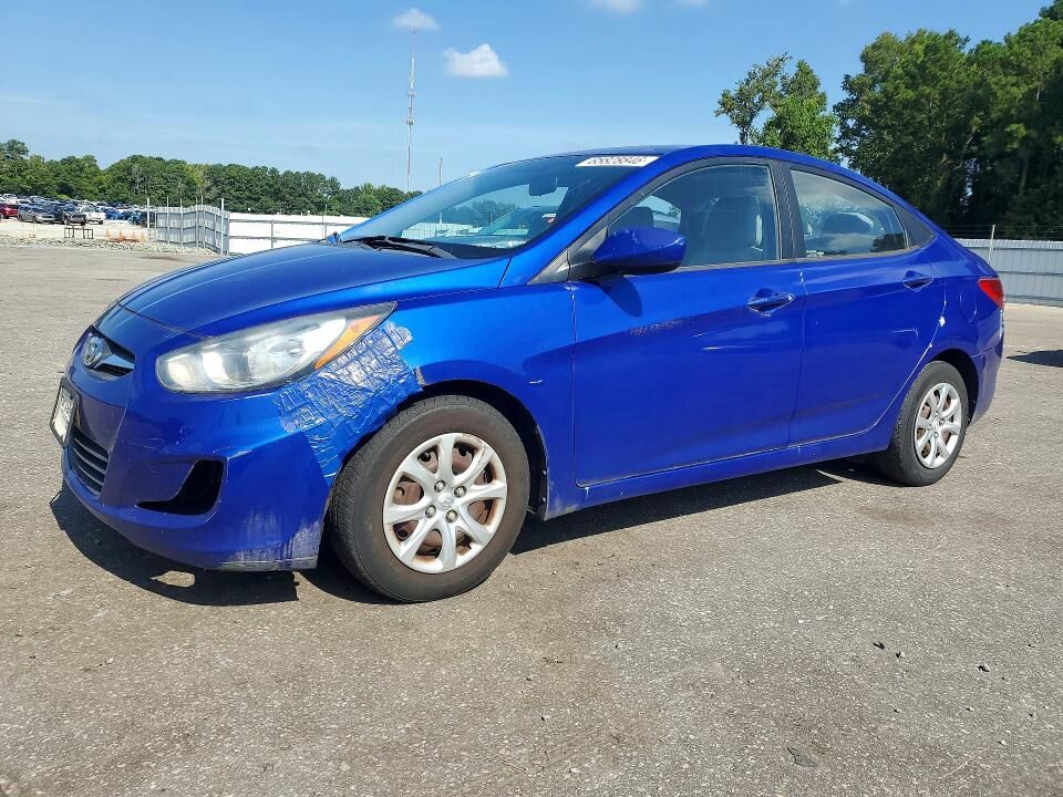 2013 HYUNDAI Accent