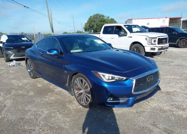 2017 INFINITI Q60