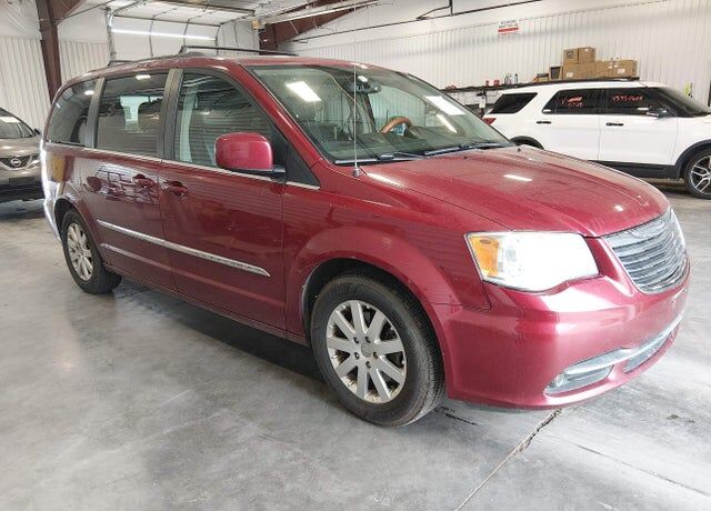 2015 CHRYSLER Town and Country