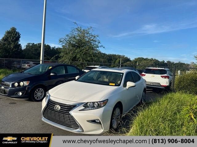 2018 LEXUS ES
